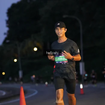 Runner Photo 3737305