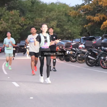 Runner Photo 3737343
