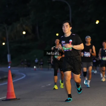 Runner Photo 3737364