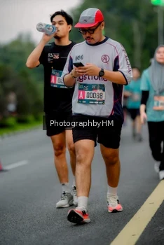 Runner Photo 3737371