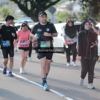 Runner Photo 3737384