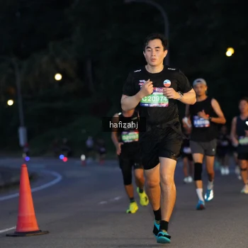 Runner Photo 3737391