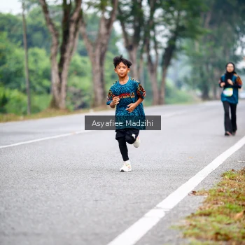 Runner Photo 3737393