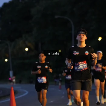Runner Photo 3737460