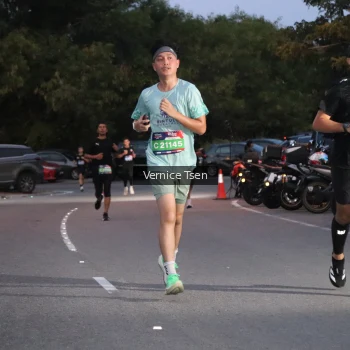 Runner Photo 3737478