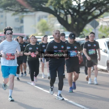 Runner Photo 3737484