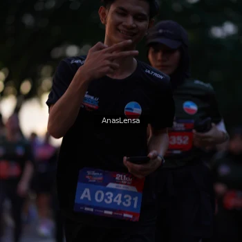 Runner Photo 3737493