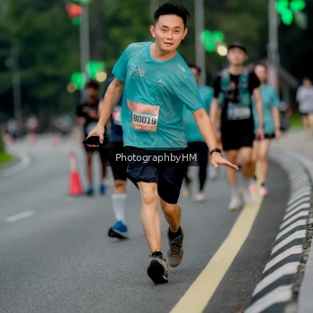 Runner Photo 3737495