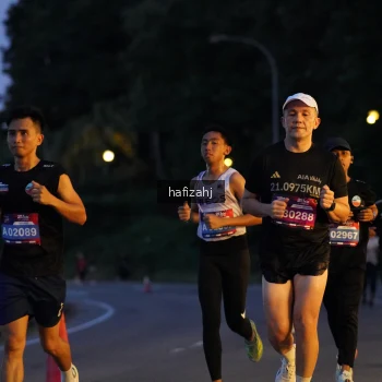 Runner Photo 3737524