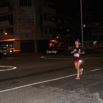 Runner Photo 3737546