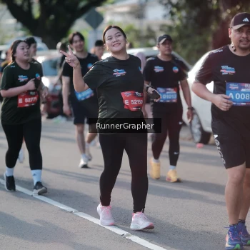 Runner Photo 3737547