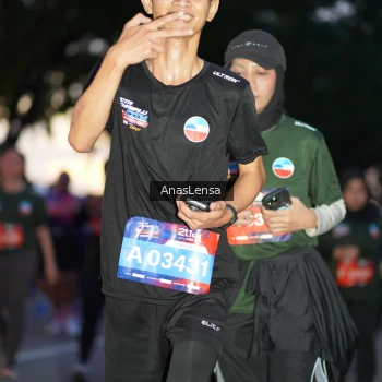 Runner Photo 3737575
