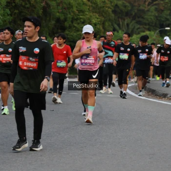 Runner Photo 3737589