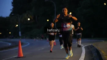 Runner Photo 3737597