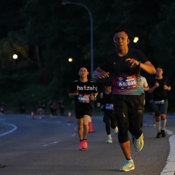 Runner Photo 3737598