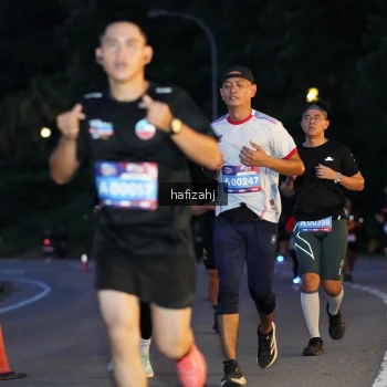 Runner Photo 3737632