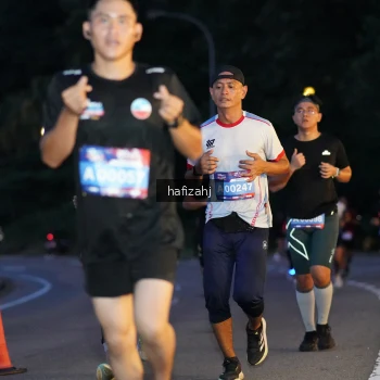 Runner Photo 3737636