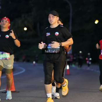 Runner Photo 3737699