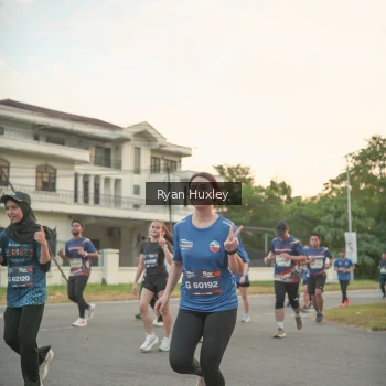 Runner Photo 3737711