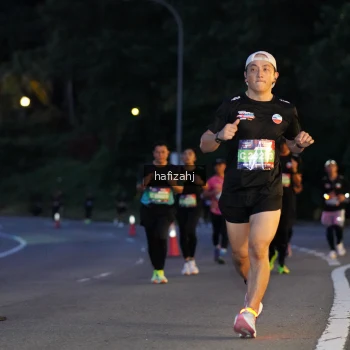 Runner Photo 3737772