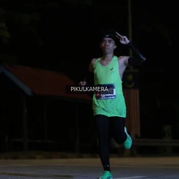 Runner Photo 3737775