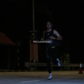 Runner Photo 3737813