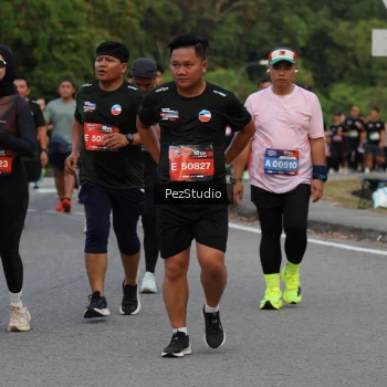 Runner Photo 3737856