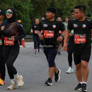 Runner Photo 3737871