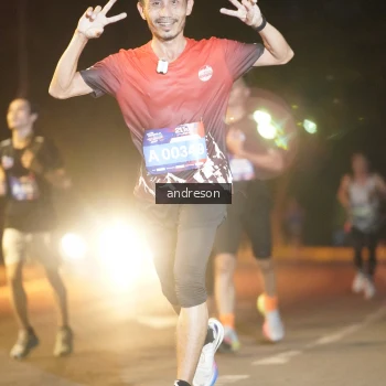 Runner Photo 3737895
