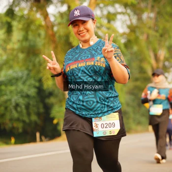 Runner Photo 3737916