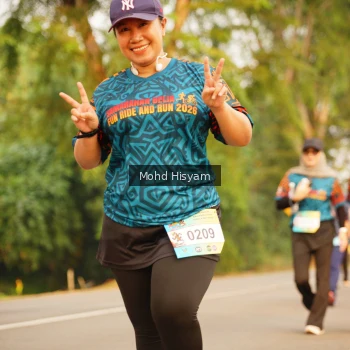 Runner Photo 3737956