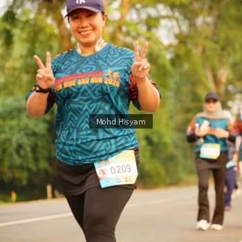 Runner Photo 3737979