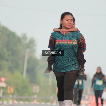 Runner Photo 3737985
