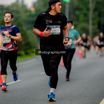 Runner Photo 3738027