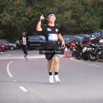 Runner Photo 3738116