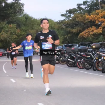 Runner Photo 3738541