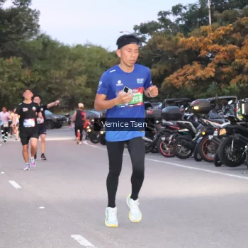 Runner Photo 3738645