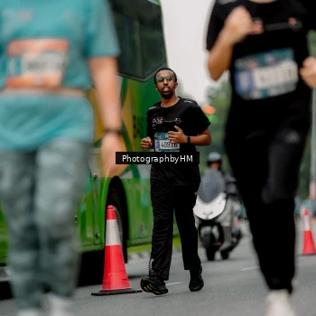 Runner Photo 3739010