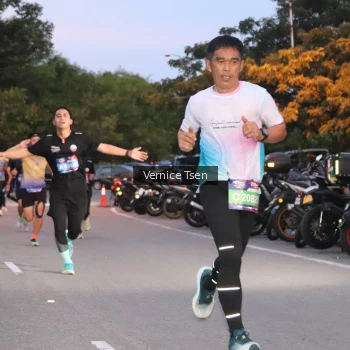Runner Photo 3739011