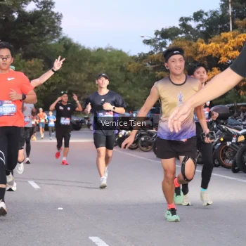 Runner Photo 3739095