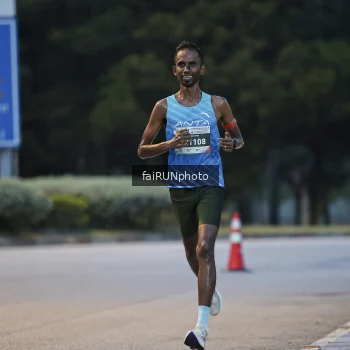 Runner Photo 3739247
