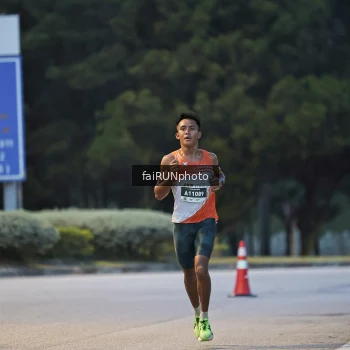 Runner Photo 3739558