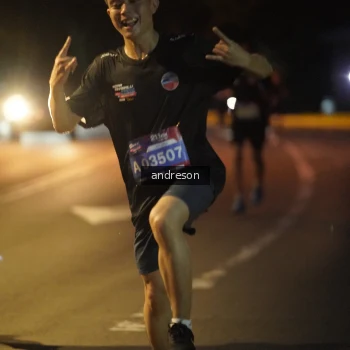 Runner Photo 3739572