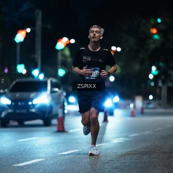 Runner Photo 3740076