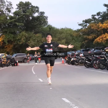 Runner Photo 3740172