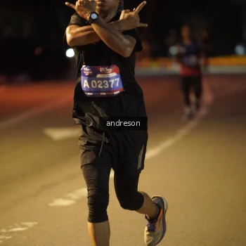 Runner Photo 3740205