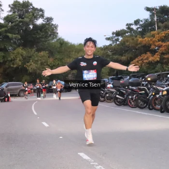 Runner Photo 3740211