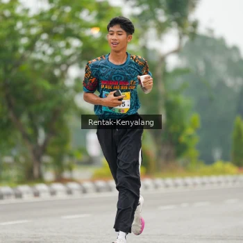 Runner Photo 3740297