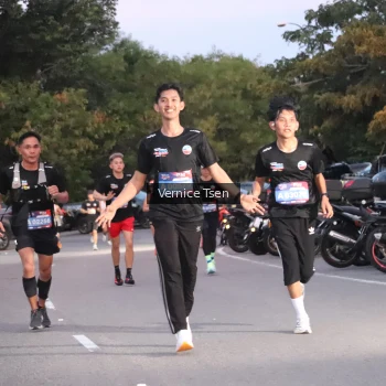 Runner Photo 3740422