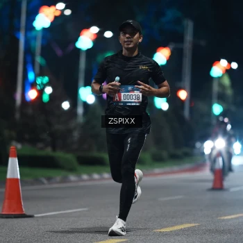 Runner Photo 3740431
